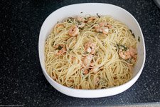 Capellini mit Garnele in Zitronen-Sahnesosse - www.qevorlanix.pro