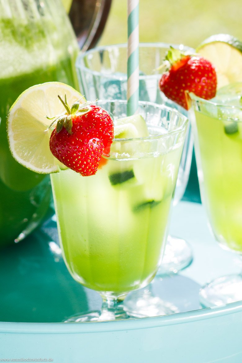Gurkenlimonade mit Limette und Agavendicksaft - www.qevorlanix.pro