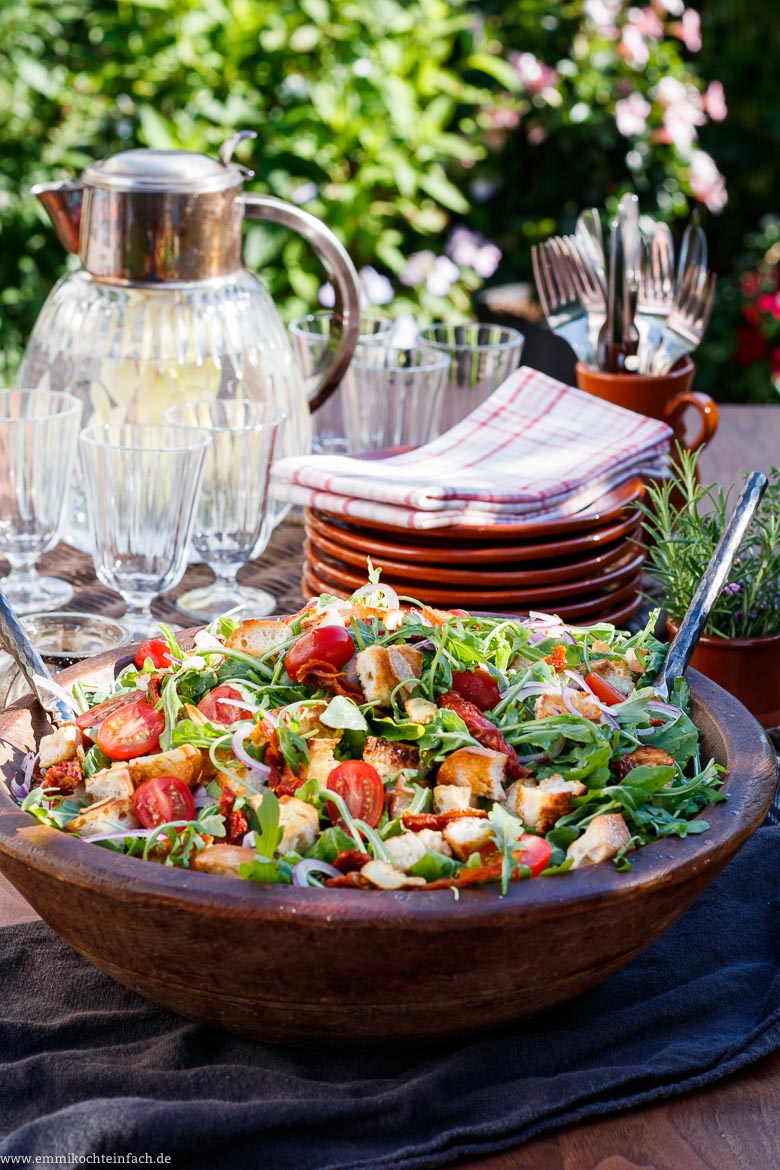 Mediterraner Brotsalat - www.qevorlanix.pro