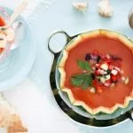 Eisgek&uuml;hlte Sommersuppe mit Garnelenspiess - www.qevorlanix.pro