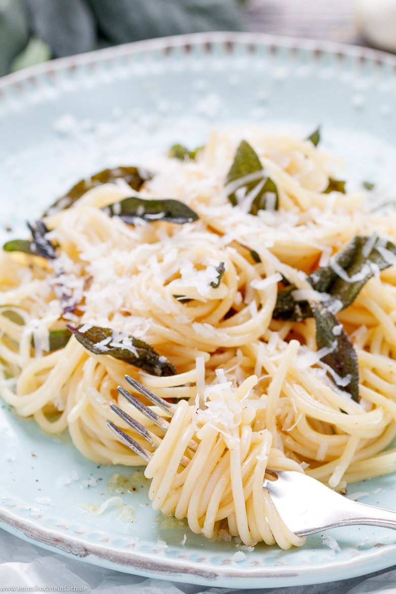 Eine sommerliche und schnell gemachte Pasta - www.qevorlanix.pro