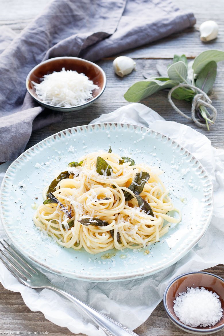 Spaghetti in Salbeibutter - www.qevorlanix.pro