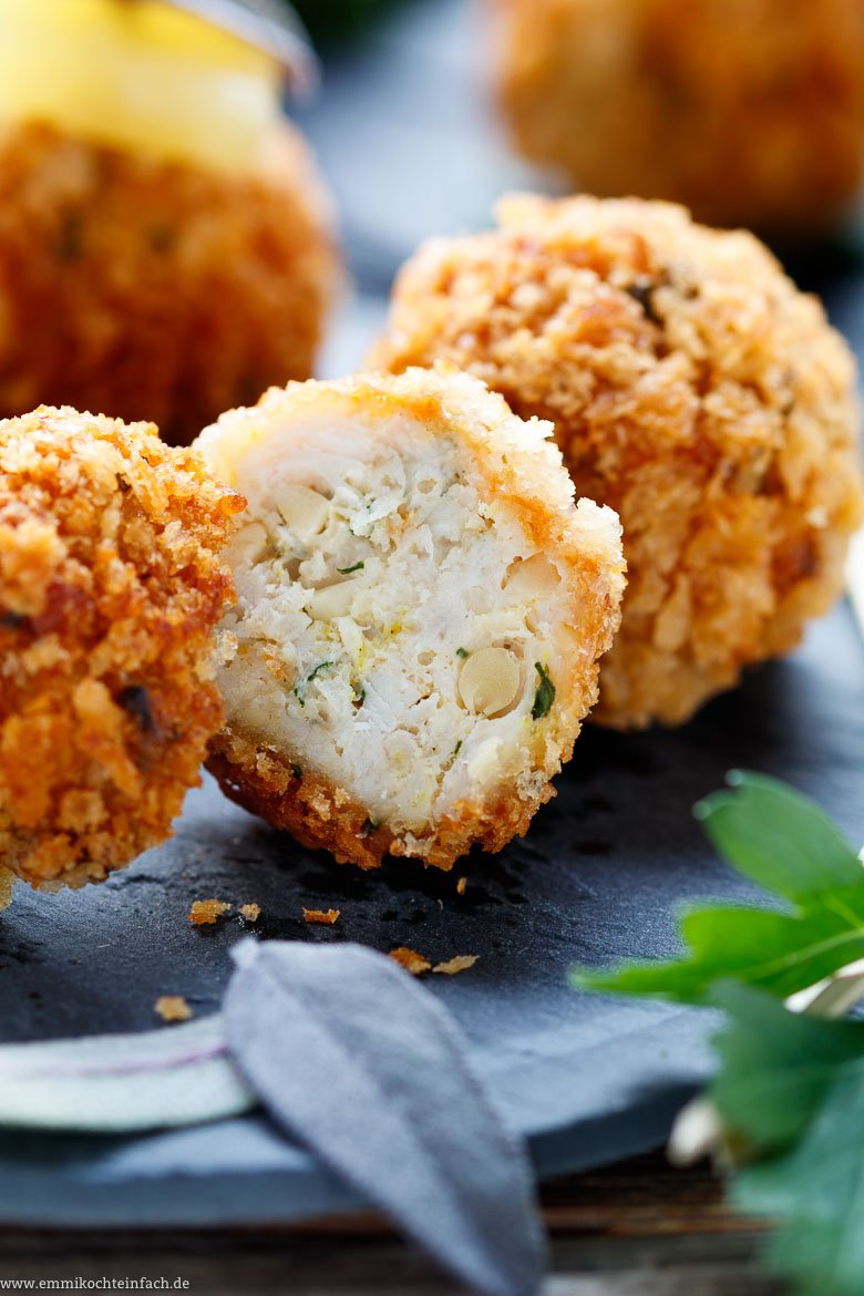 Curry Hähnchen Bällchen - schnelles Fingerfood - www.qevorlanix.pro