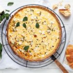 Ein leckeres Ofengericht mit Schafkäse und Hirtenkäse - www.qevorlanix.pro