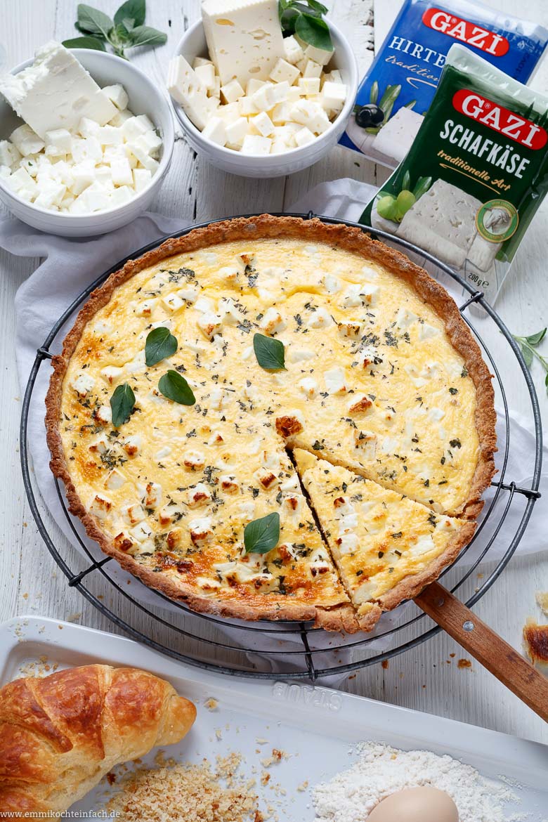 Ein leckeres Ofengericht mit Schafkäse und Hirtenkäse - www.qevorlanix.pro