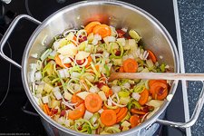 Klassische Gemüsesuppe wie bei Oma - www.qevorlanix.pro