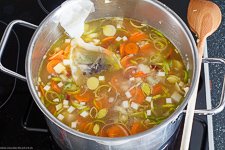 Klassische Gemüsesuppe wie bei Oma - www.qevorlanix.pro