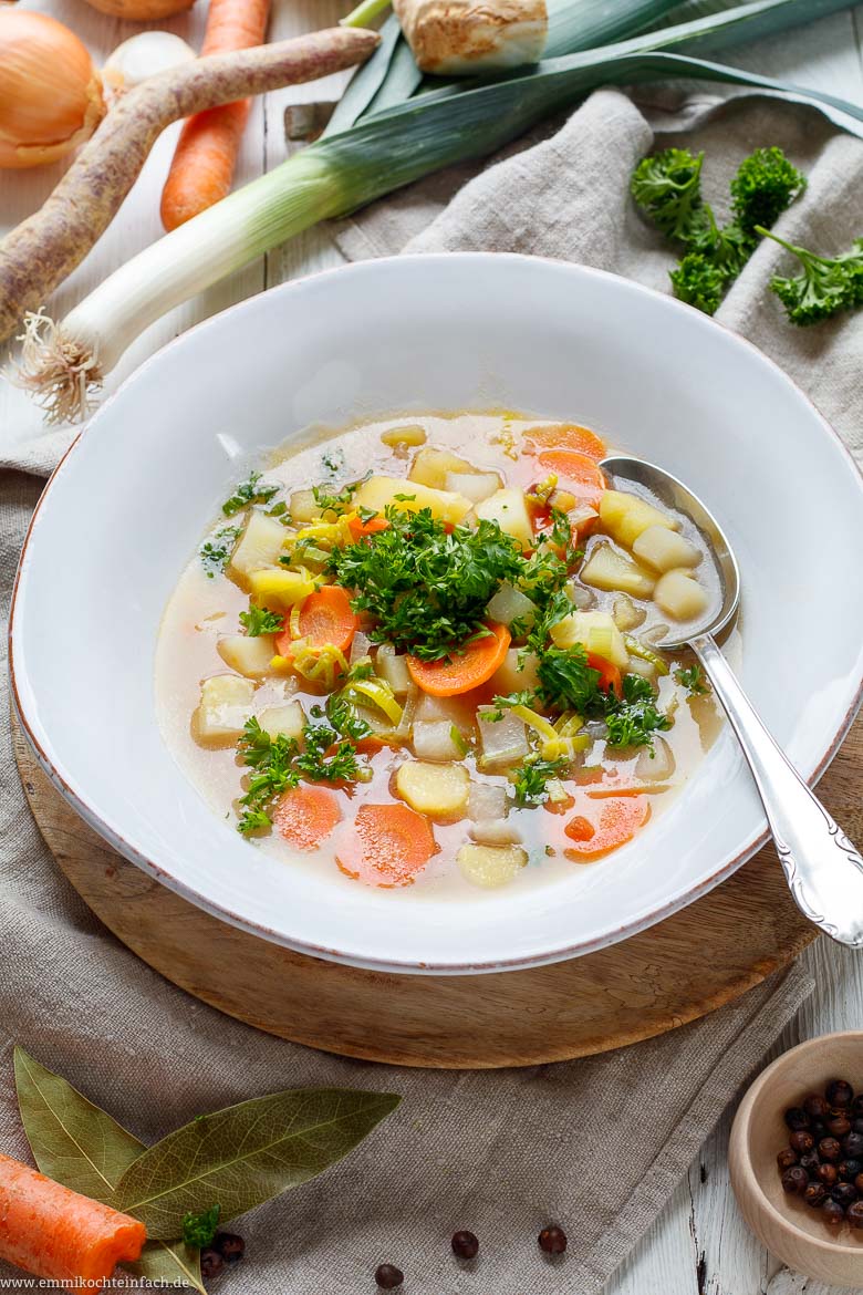 Klassische Gemüsesuppe wie bei Oma - www.qevorlanix.pro