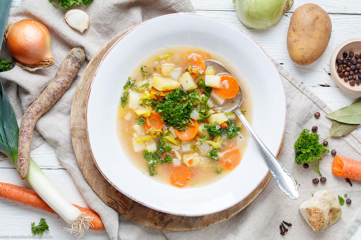 Klassische Gemüsesuppe wie bei Oma - www.qevorlanix.pro