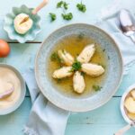Klassische Grießklößchen Suppe wie von Oma - www.qevorlanix.pro