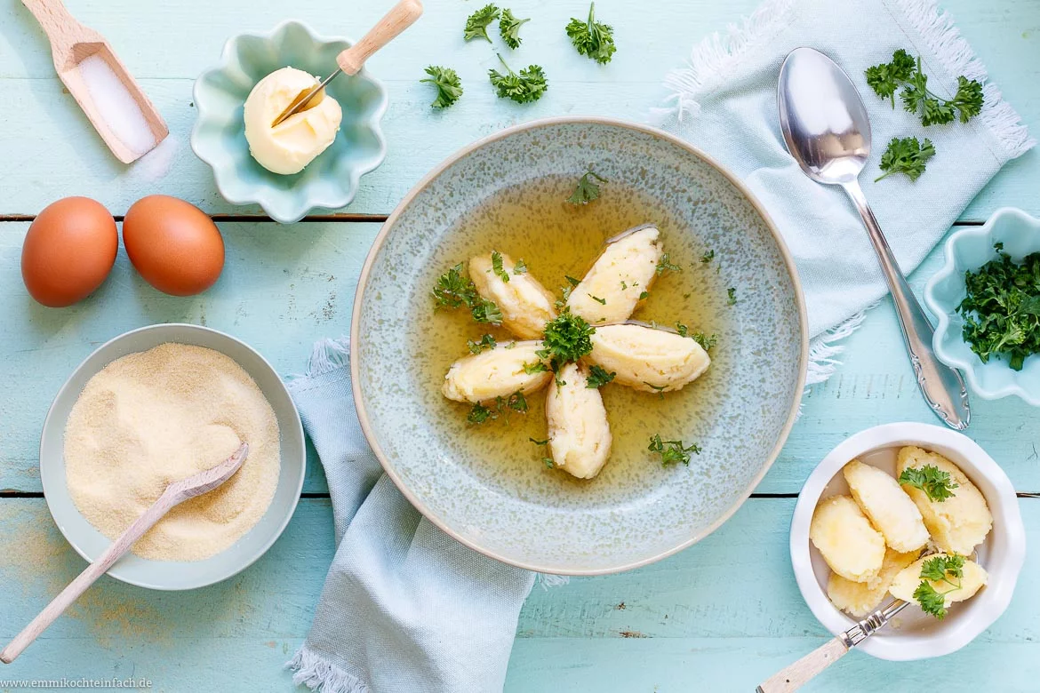 Klassische Grießklößchen Suppe wie von Oma - www.qevorlanix.pro