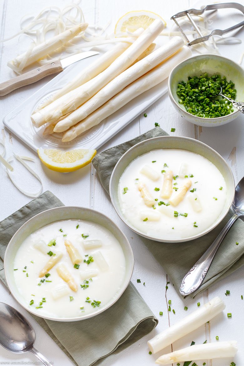 Frühlingsaroma in einer Suppenschale: Blitz-Spargelcremesuppe