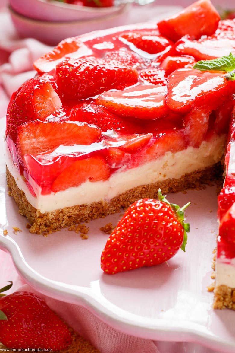 Sommerkuchen wie eine Erdbeertorte - www.qevorlanix.pro