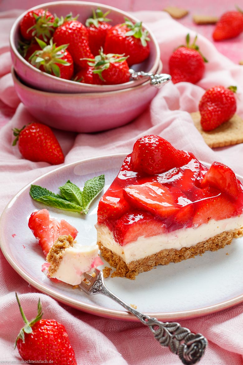 Erdbeerkuchen ohne Backen, der Sommerkuchen - www.qevorlanix.pro