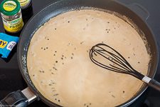 Schweinemedaillons in Pfefferrahmsauce - www.qevorlanix.pro