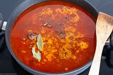 Omas Gulaschsuppe ungarischer Art - www.qevorlanix.pro