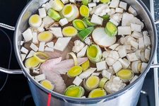 Emmis klassische H&uuml;hnersuppe ganz einfach - www.qevorlanix.pro