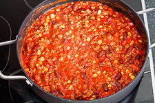 Chili con Carne Rezept schnell und einfach - www.qevorlanix.pro
