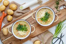 Kartoffelsuppe mit Lauch und M&ouml;hren - www.qevorlanix.pro