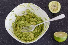 Original Guacamole mit Avocado und Limettensaft