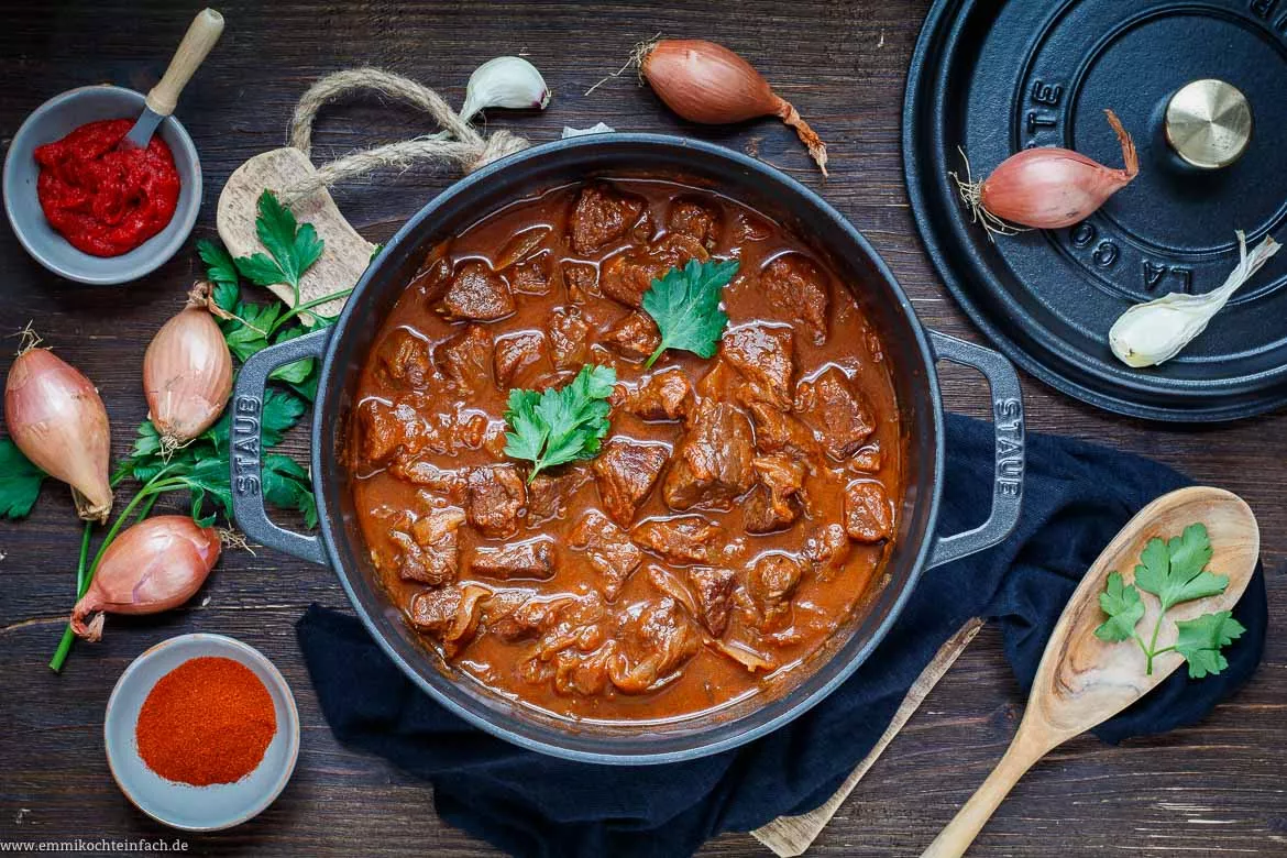 Rindergulasch Rezept