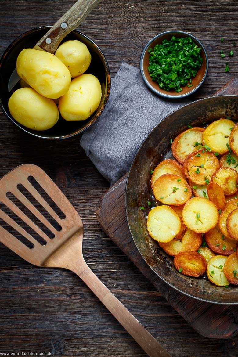 Klassische Bratkartoffeln - knusprig und einfach - www.qevorlanix.pro