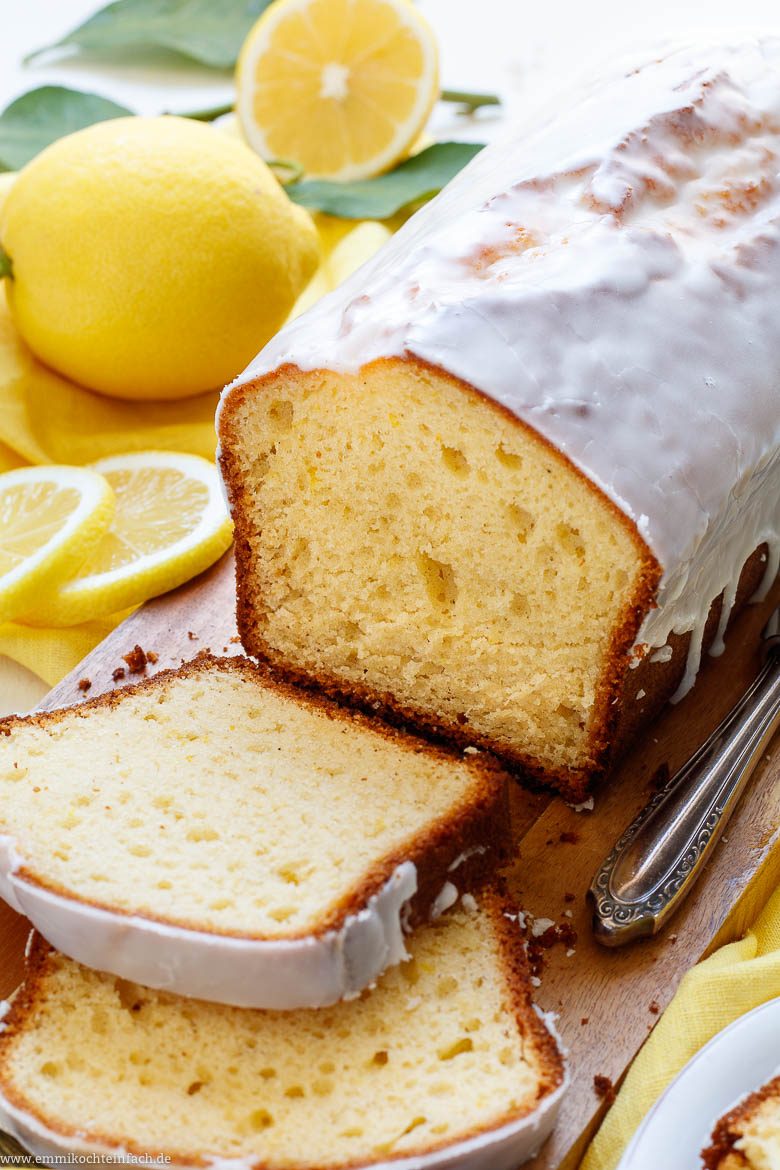 Fluffiger Zitronenkuchen aus R&uuml;hrteig