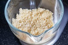 Einfacher Rhabarber Streuselkuchen - www.qevorlanix.pro