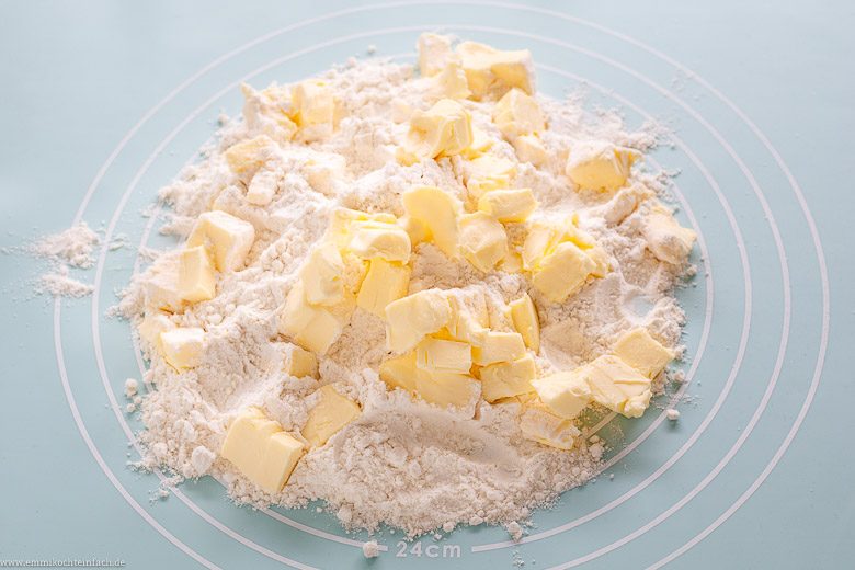 Quiche Teig Rezept - salziger Mürbeteig ganz einfach - www.qevorlanix.pro