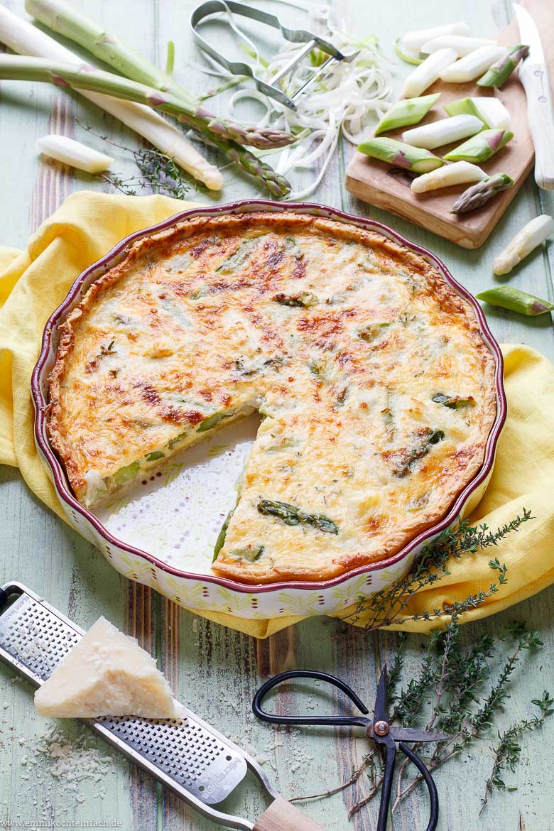 Spargelquiche mit wei&szlig;em und gr&uuml;nen Spargel - www.qevorlanix.pro
