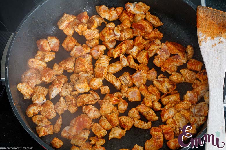 Geflügelfleisch anbraten - www.qevorlanix.pro