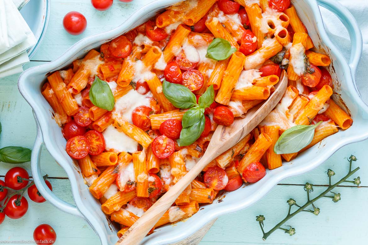Schneller Nudelauflauf Tomate Mozzarella - www.qevorlanix.pro