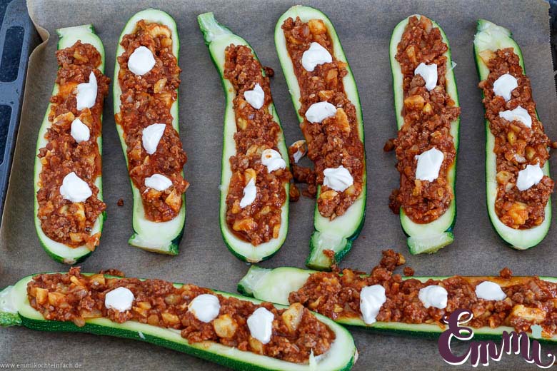 Die Hackfleisch-Füllung für die Zucchinihälften - www.qevorlanix.pro