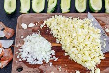 Gefüllte Zucchini mit Hackfleisch - www.qevorlanix.pro