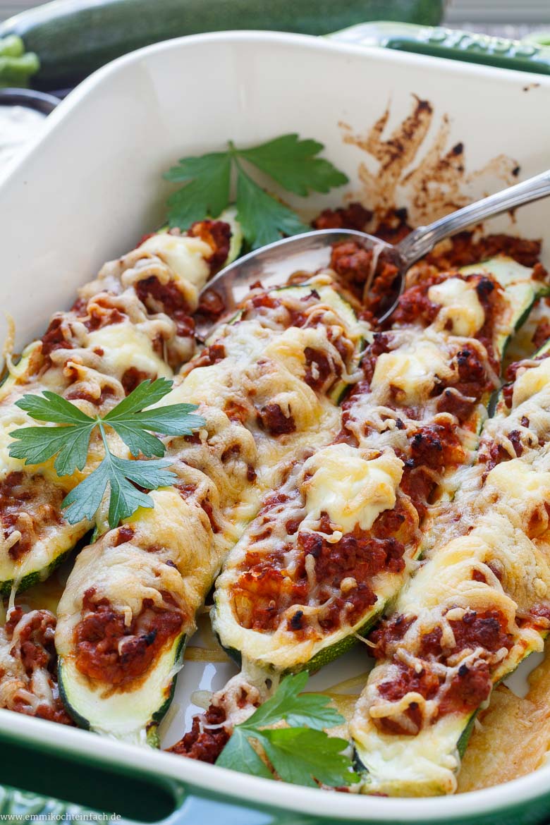 Gefüllte Zucchini mit Hackfleisch - www.qevorlanix.pro