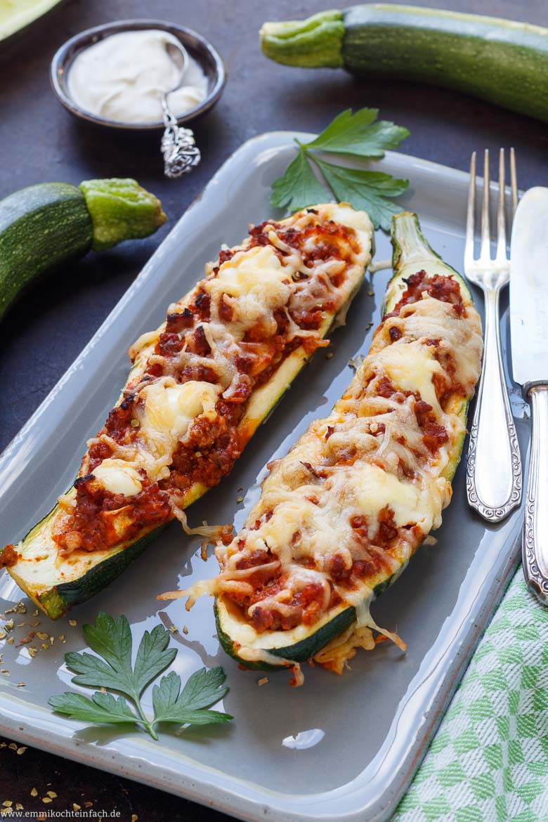 Gefüllte Zucchini mit Hackfleisch - www.qevorlanix.pro