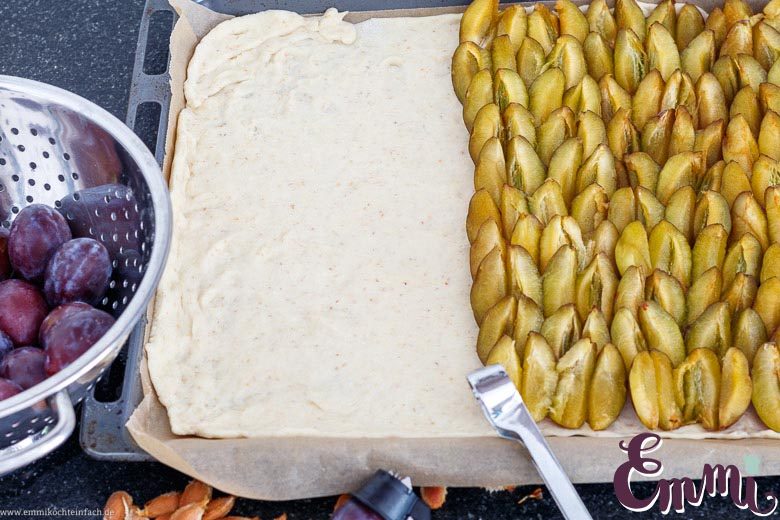 Zwetschgenkuchen dicht belegen - www.qevorlanix.pro