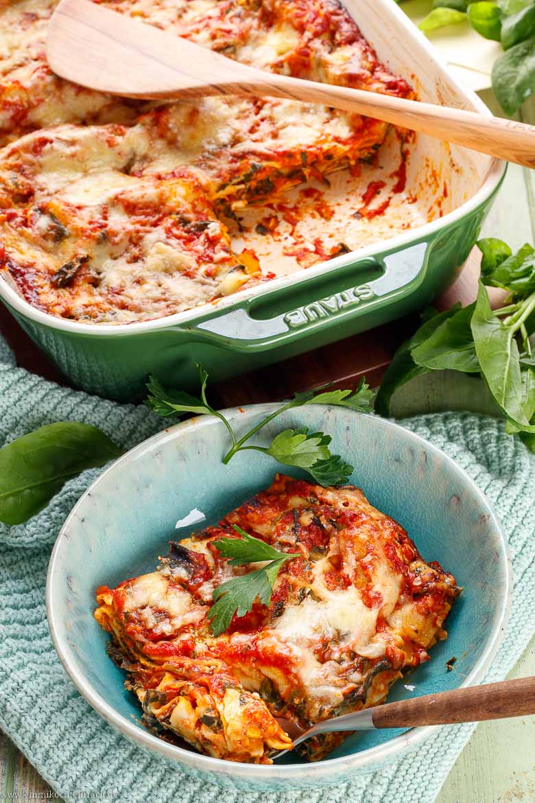 Spinatlasagne mit Frischk&auml;se und Tomatensauce