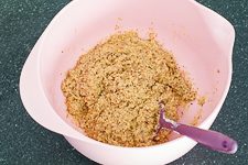 Saftiger Nusskuchen ohne Mehl - www.qevorlanix.pro
