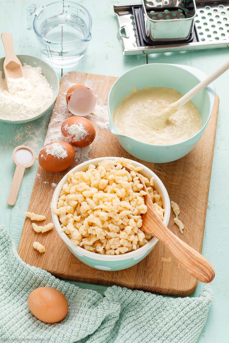 Omas Sp&auml;tzle Rezept - Sp&auml;tzleteig selber machen - www.qevorlanix.pro