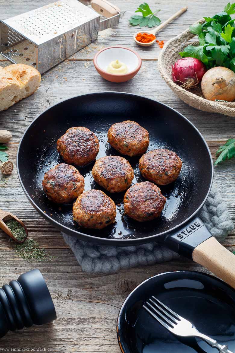 Klassische Frikadellen Rezept - www.qevorlanix.pro