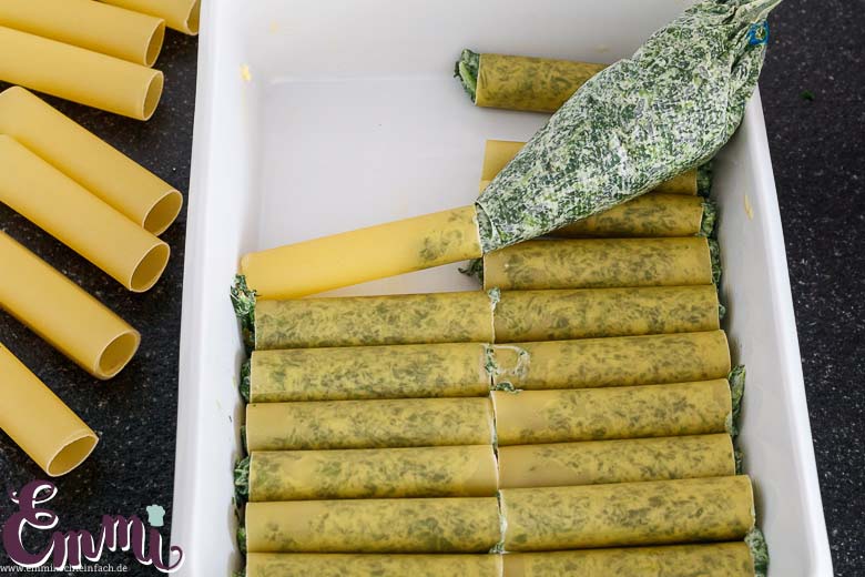Cannelloni Röllchen füllen - www.qevorlanix.pro