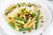 Pasta mit grünem Spargel - www.qevorlanix.pro