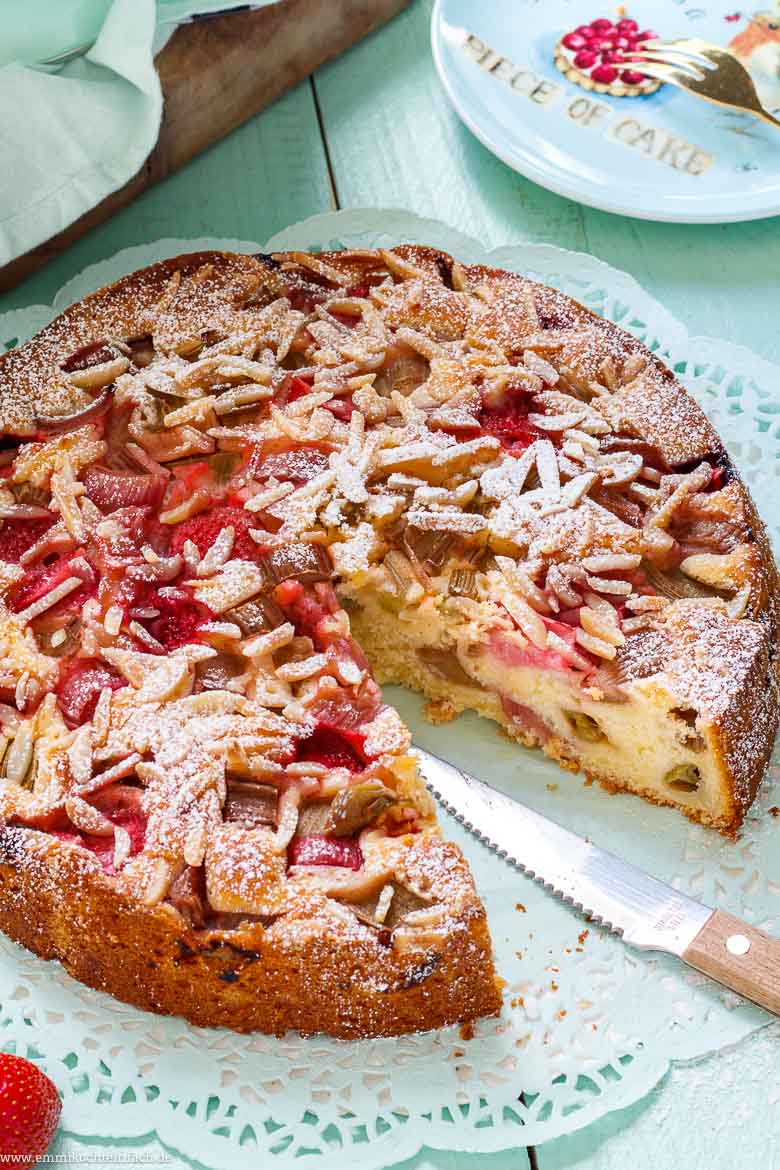 Erdbeer Rhabarber Kuchen - www.qevorlanix.pro