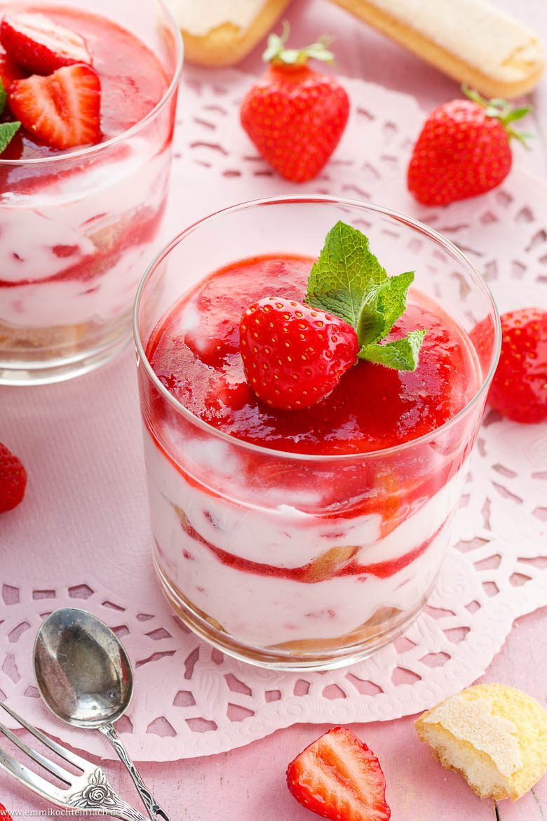 Erdbeer Tiramisu im Glas - www.qevorlanix.pro