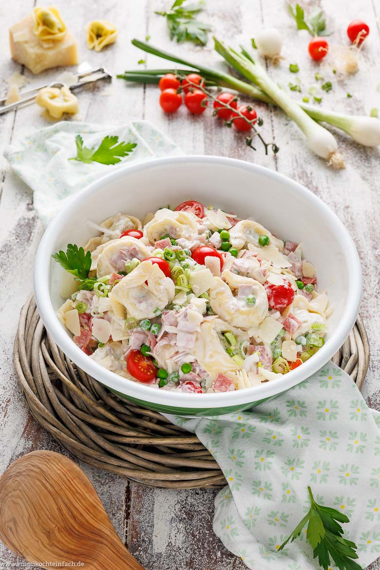 Sommerlicher Party-Salat mit Tortellini