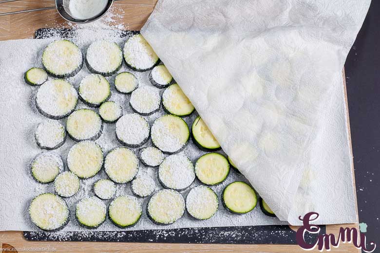 Zucchinischeiben vorbereiten