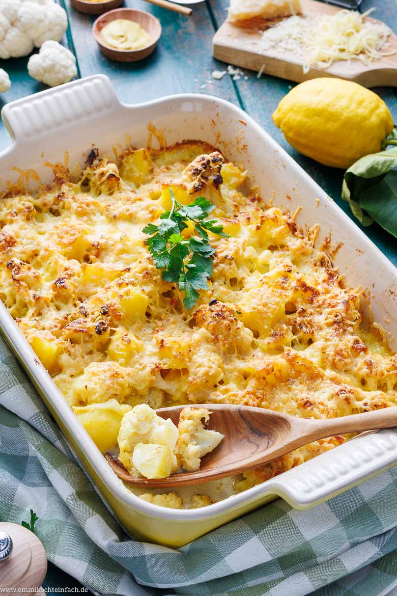 Blumenkohlauflauf mit Käse überbacken