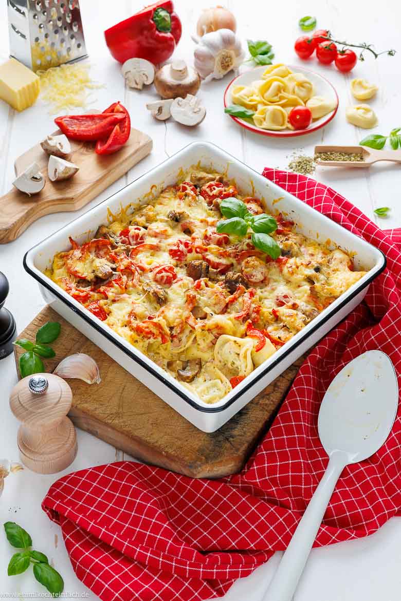 Gratin mit Tortelloni, Schinken und Gem&uuml;se