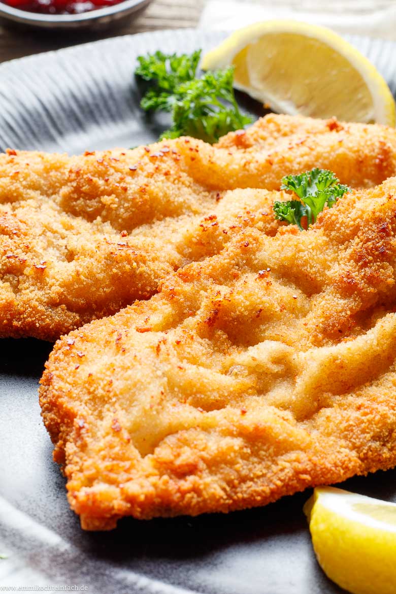 Schnitzel panieren und braten